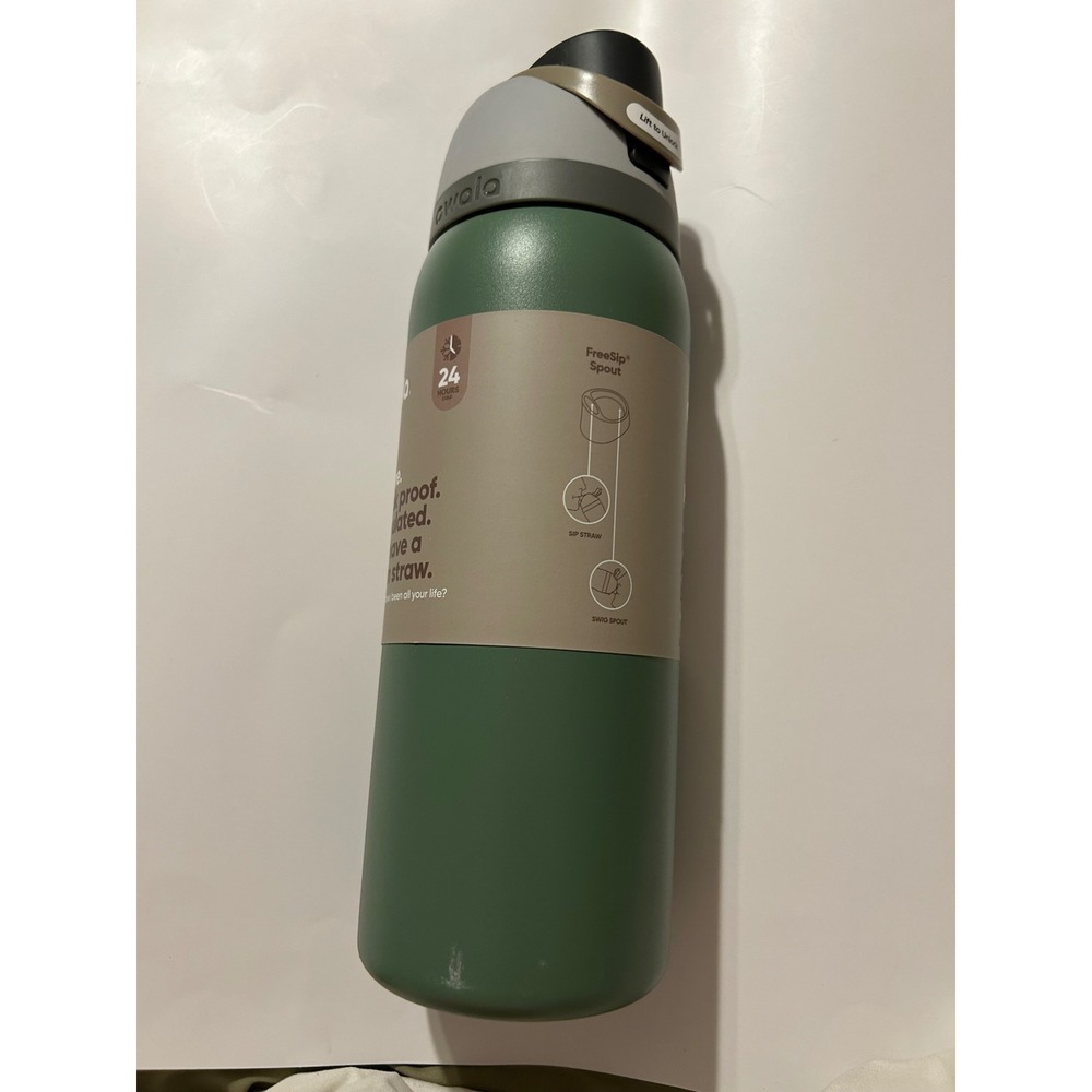 Owala FreeSip 32oz Insulated Stainless Steel Water Bottle Green Matte Green - Picture 2 of 8